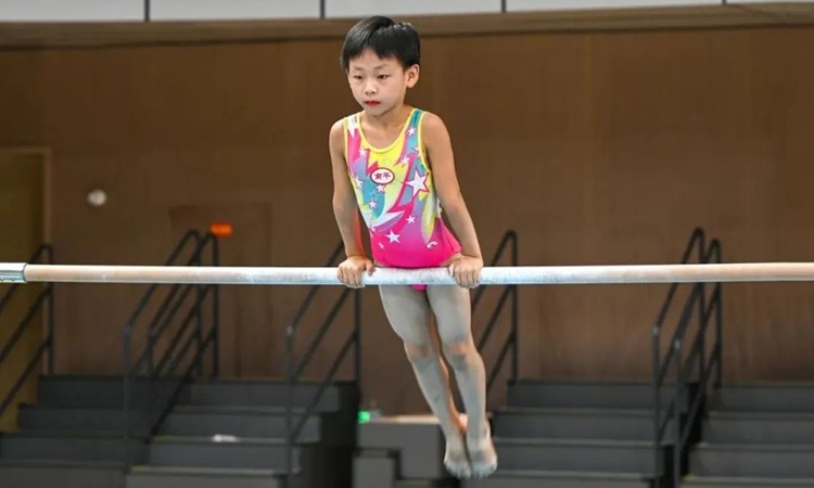 庞俊旭遭希金斯0封出局 中国军团告别2025世界斯诺克公开赛庞俊旭在斯诺克世界公开赛1／4决赛中输给了约翰・希金斯，中国军团至此全部告别本次比赛。