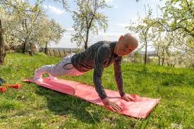 TheShy打出最强一战，Rookie细节单杀，IG全程碾压，完成重要复仇