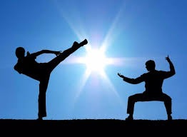 系统总结：什么是“博弈中的时间偏好”？解析长期收益与短期快感的博弈。（一文读懂博弈中的时间偏好：长期回报与短期快感的权衡）