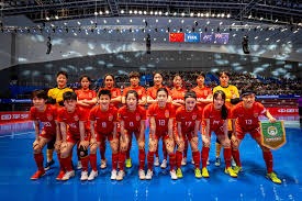 希勒：谢什科和哈兰德很像，毫不怀疑他在英超会踢得很舒服